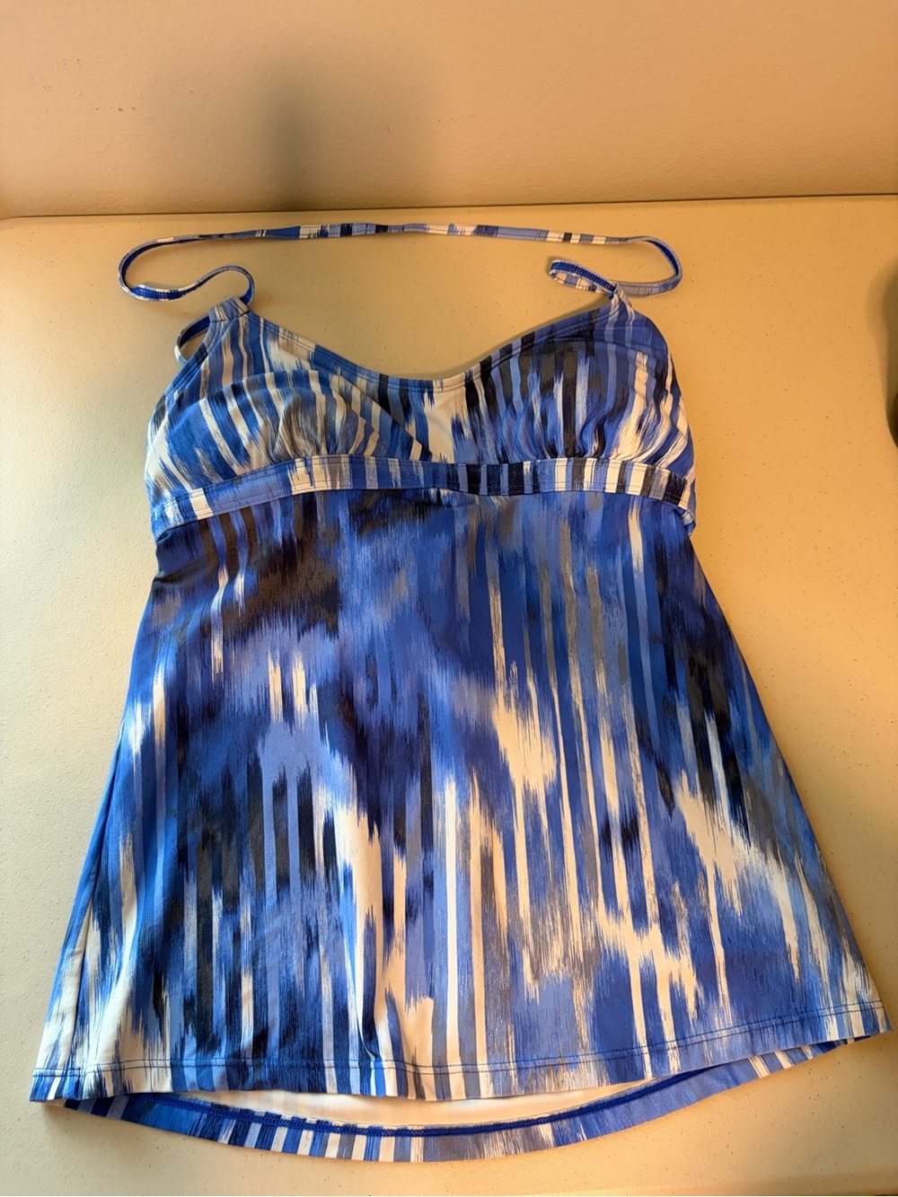 Athleta size M Swim Top